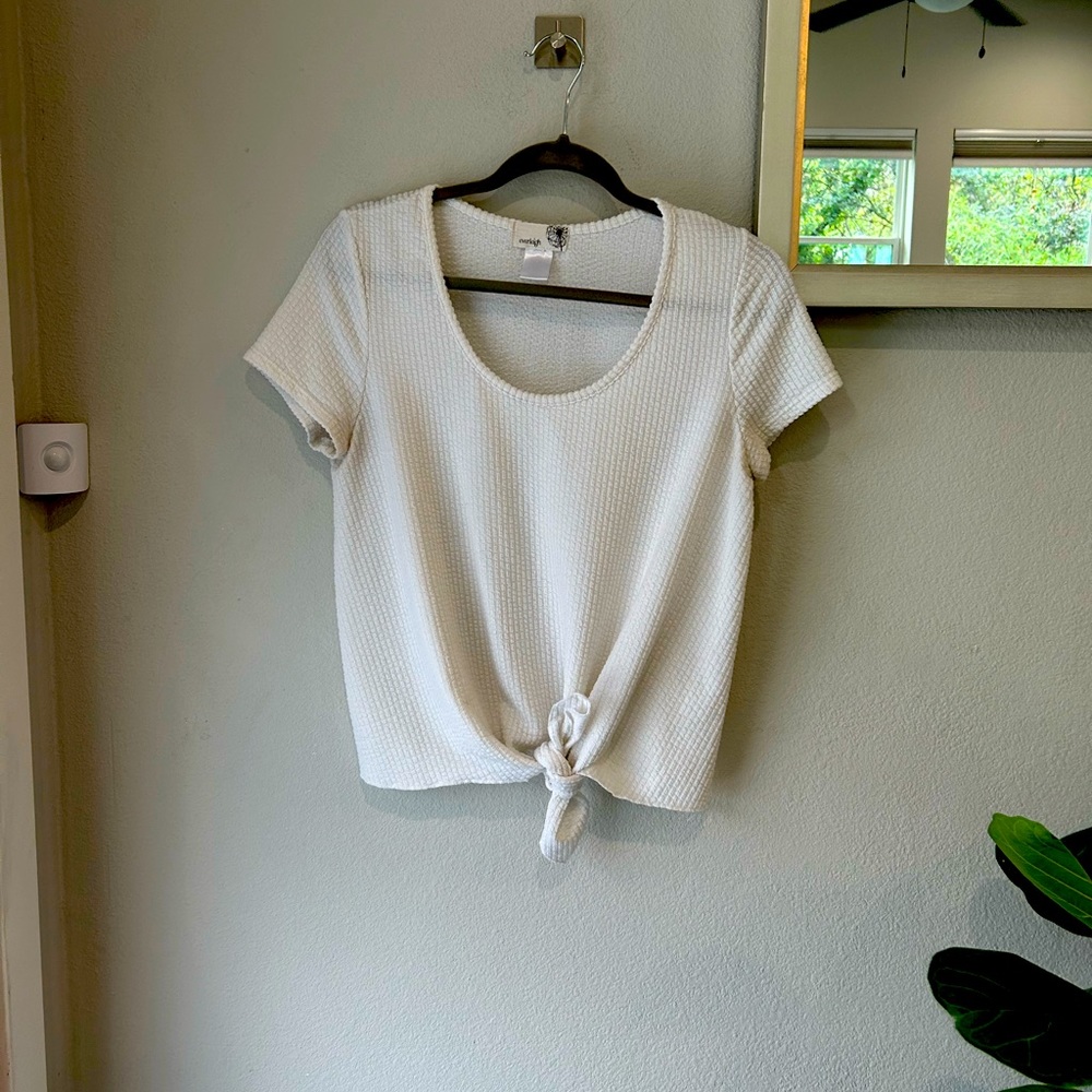 Flattering twist knot top